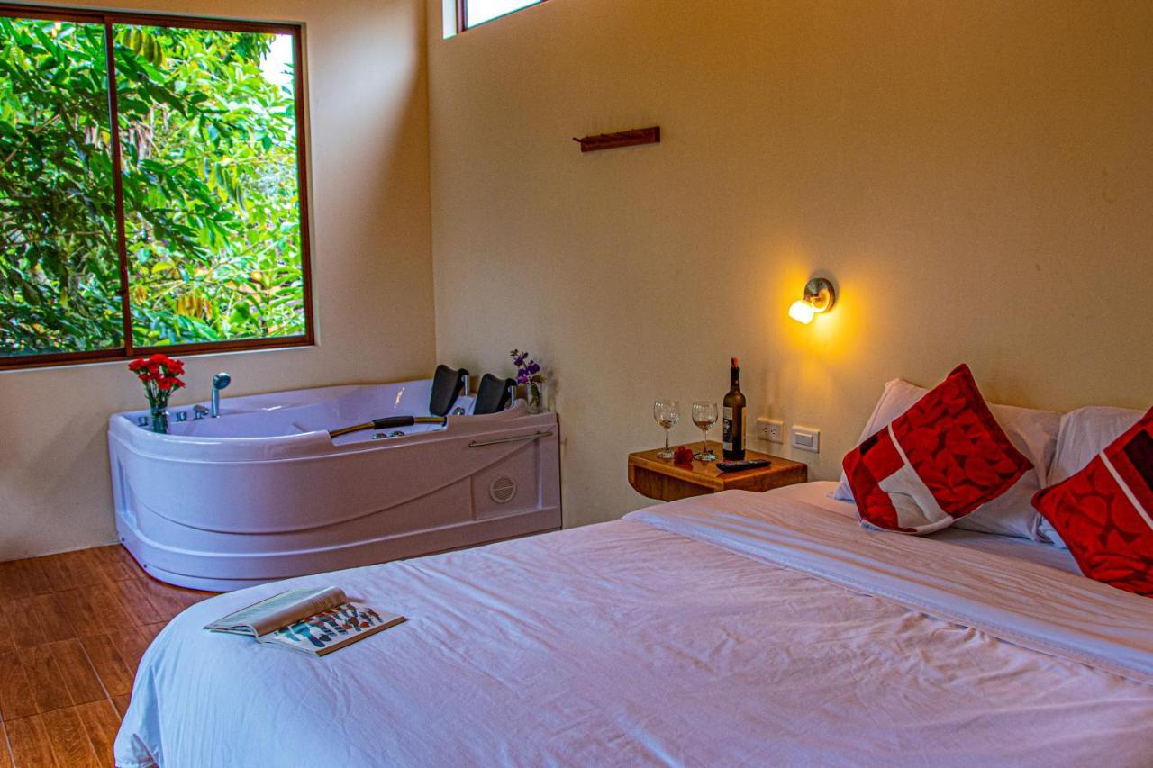 Cabanas Armonia Y Jardin De Orquideas Mindo Dış mekan fotoğraf