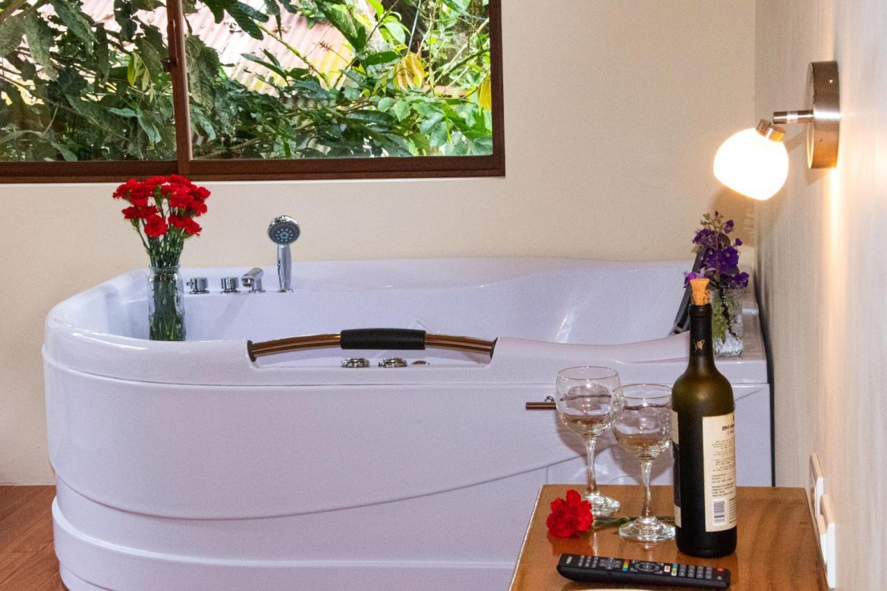 Cabanas Armonia Y Jardin De Orquideas Mindo Dış mekan fotoğraf